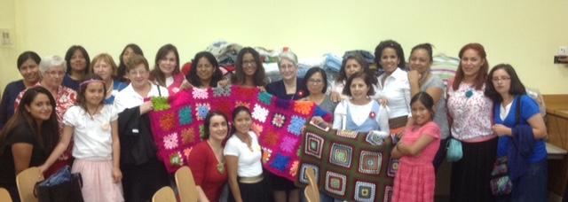 Actividad de Servicio: Elaboración de mantas en Logroño