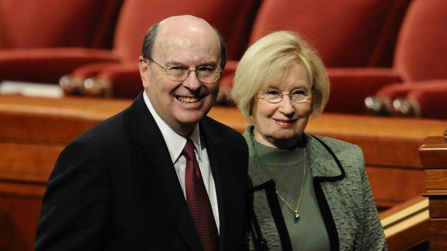 elder-Cook-newsbio-GC-Oct-2010-with-wife.JPG