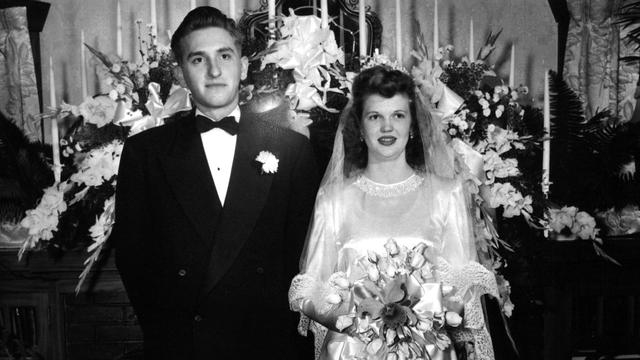Presidente Monson y su esposa el día de su boda