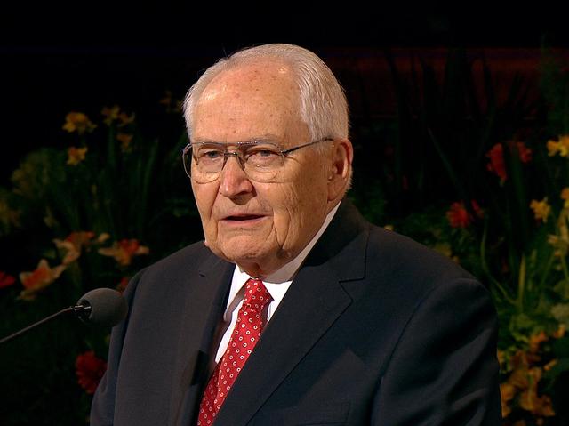 Elder L. Tom Perry fallece a la edad de 92 años